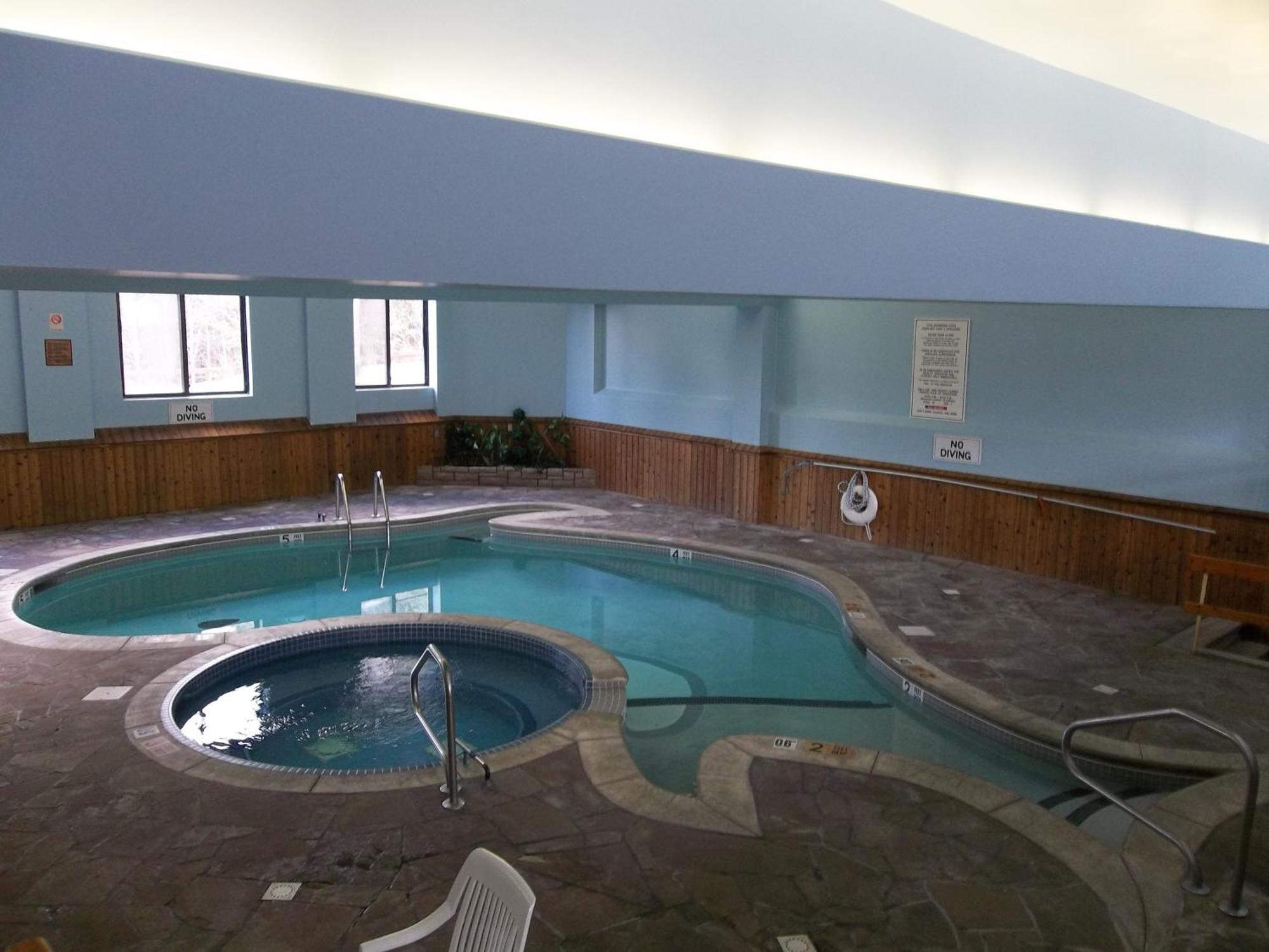 Carriage House Motor Inn レークプラシッド エクステリア 写真